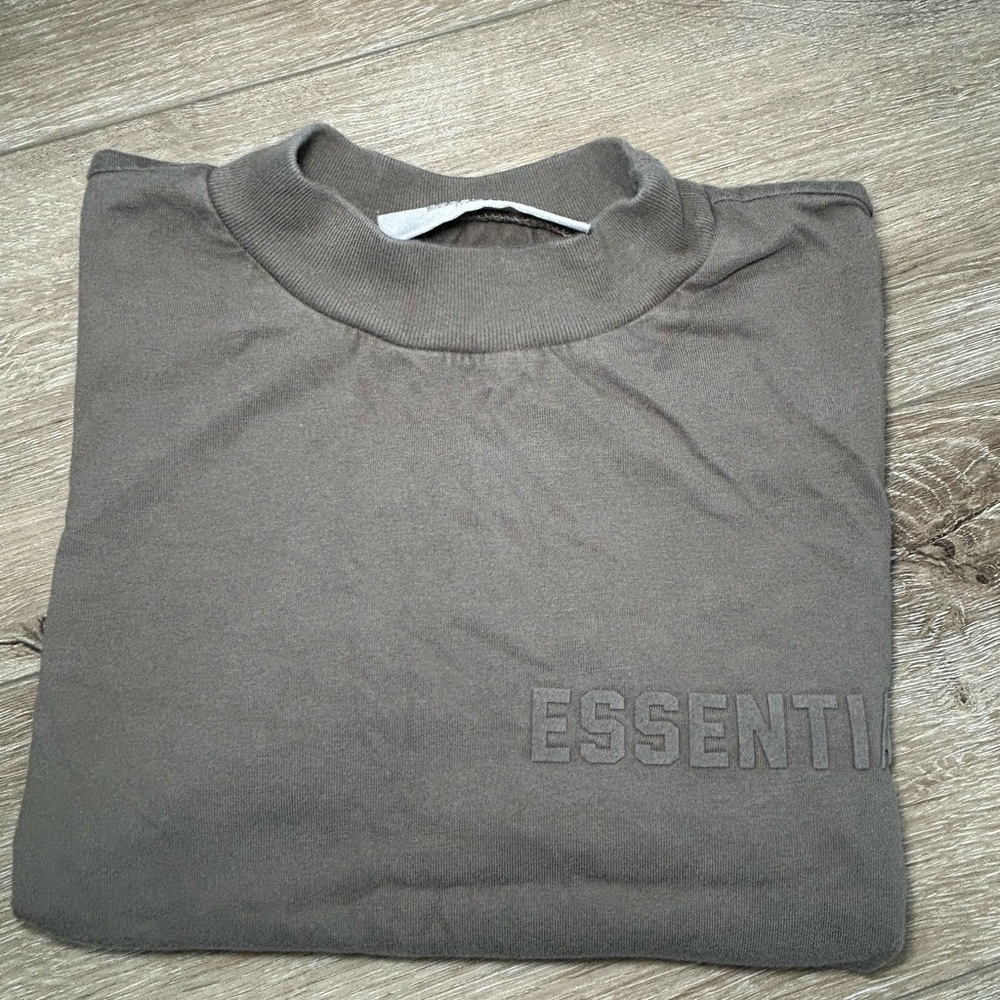 Essentials Women Crewneck Shirt